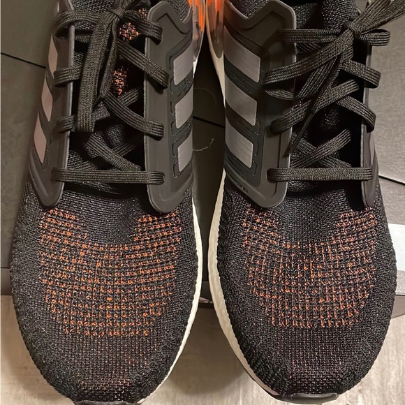 Men’s Adidas ultra boost, 20 size 13s mint condition - Picture 7 of 11